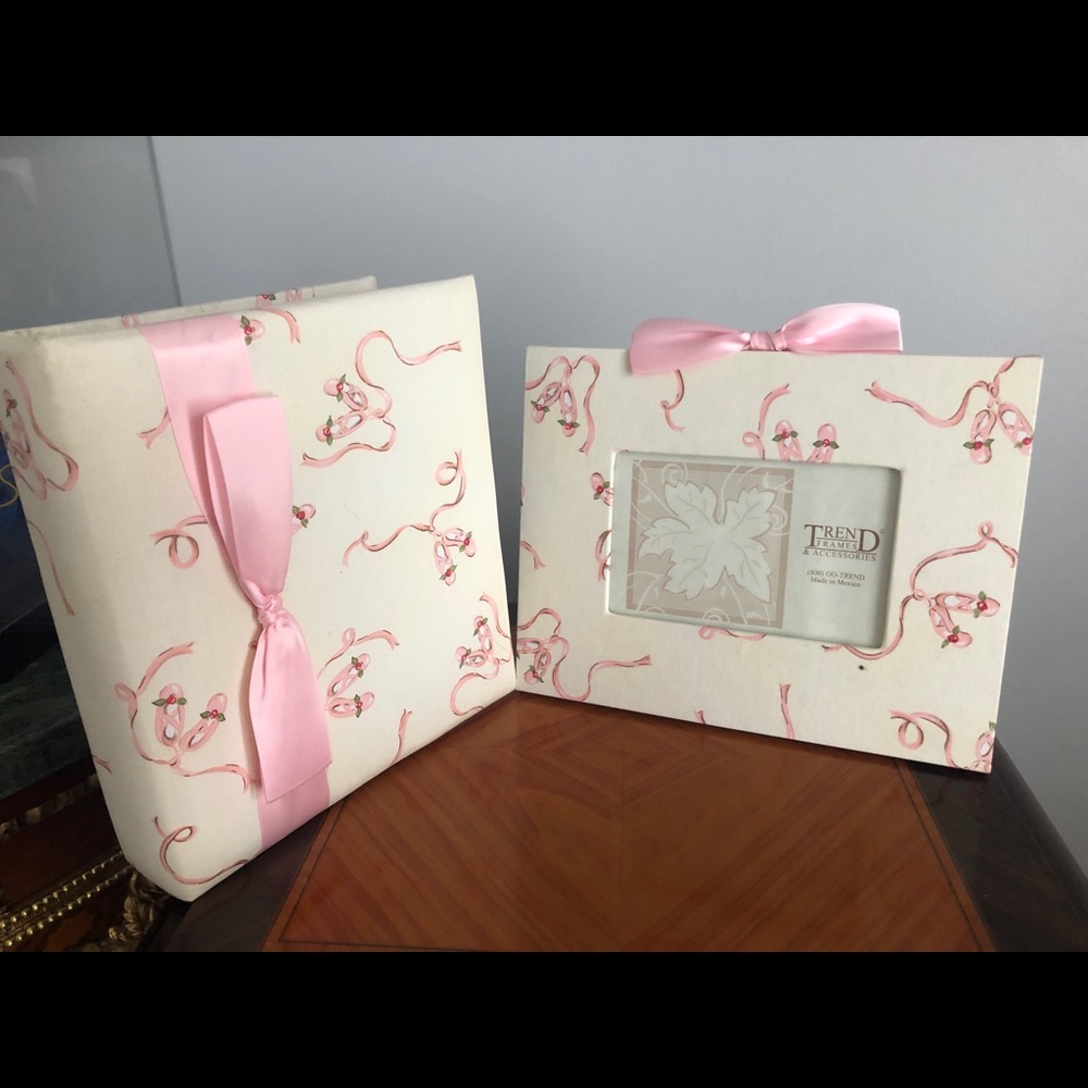 Photo Ballet 2-piece Set Of Album & Frame, New